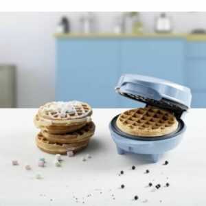 Bestron Mini Waffeleisen für klassische Waffeln blau, 550 Watt, Antihaftbeschich