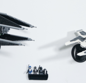 Wandhalterung für Lego Star Wars Tie interceptor and Fang Fighter – (75348 )
