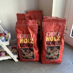 Grillkohle "Feuer & Flamme" Holzkohle zum Grillen, 3 kg (2,33 EUR/kg)