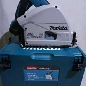 Makita DSP 600 Akku-Tauchsäge mit 2 Akkus, Ladegerät